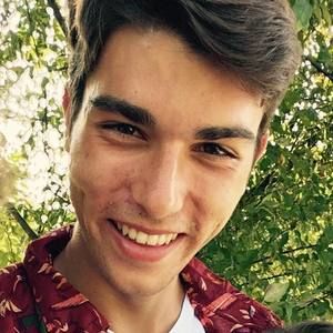 Meet your Posher, Brandon